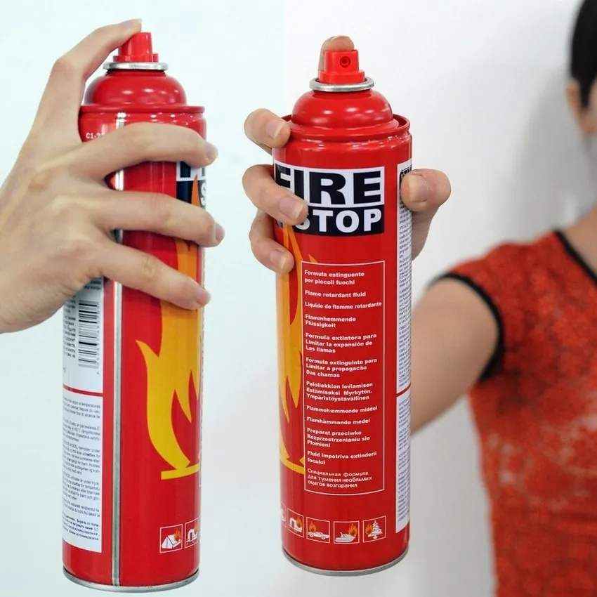 Sử dụng bằng cách xịt thẳng vào đám cháy như bình xịt muỗi