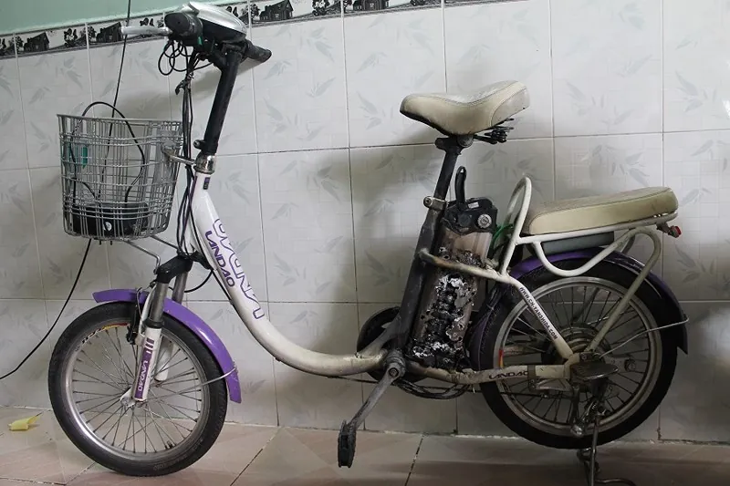 Cháy bình ac quy xe đạp điện cũ