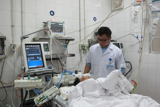 Bệnh nhân nhiễm độc do phun sơn
