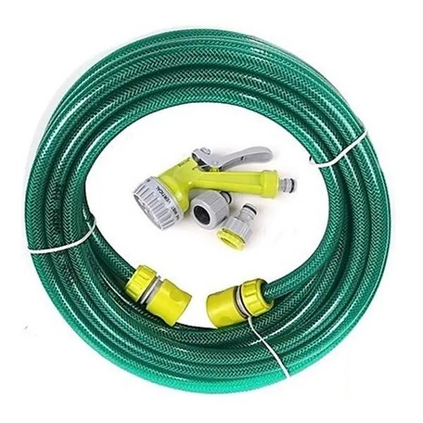 Cuộn dây có vòi xịt nước