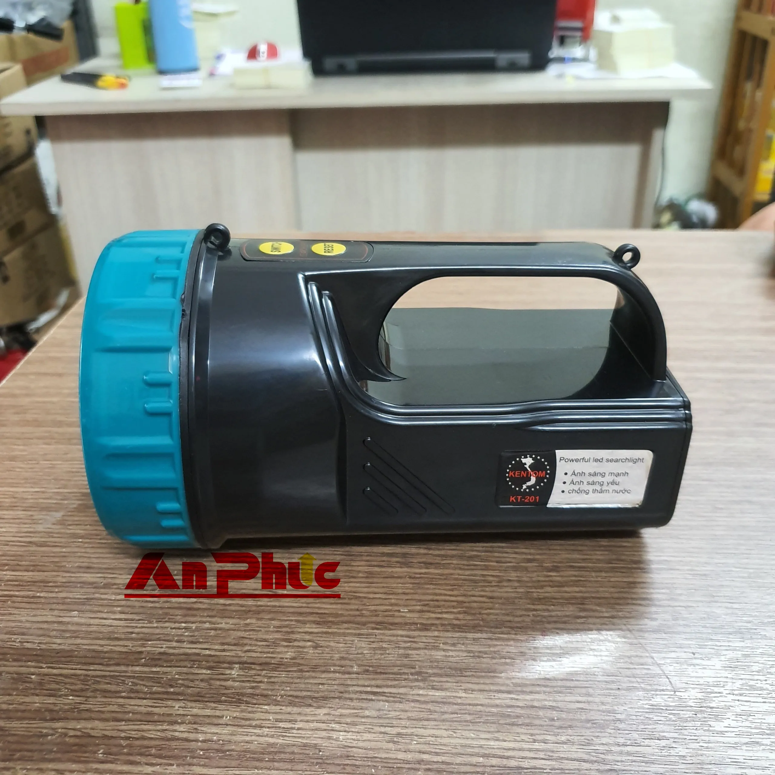 Đèn pin sạc KT 201