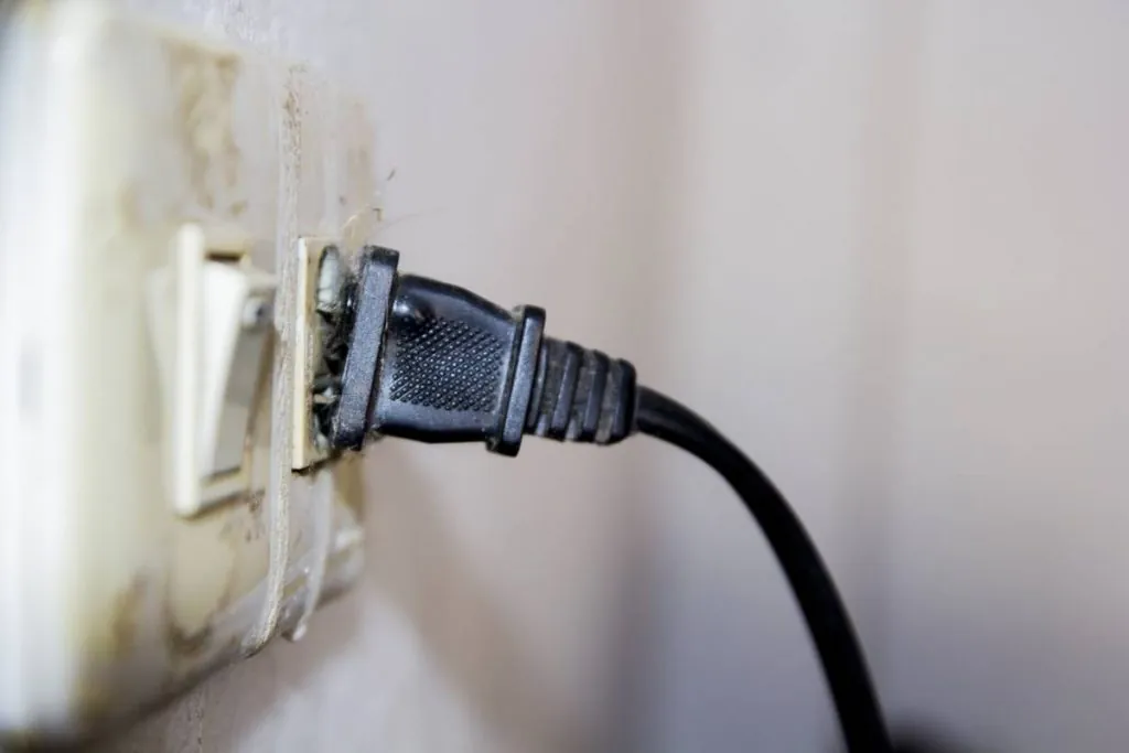 cháy thiết bị điện