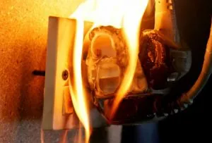 cháy thiết bị điện